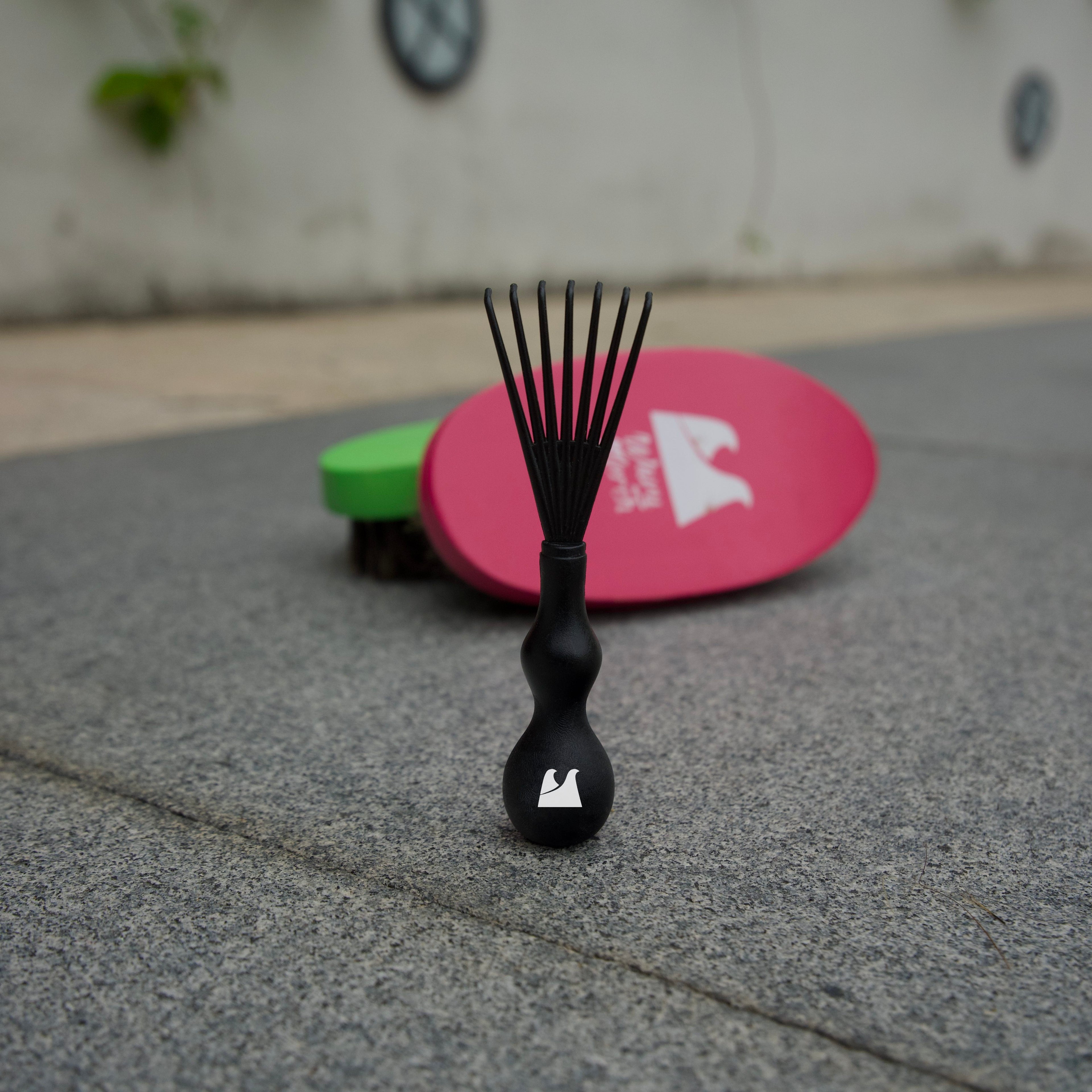 Brush Cleaning Tool
